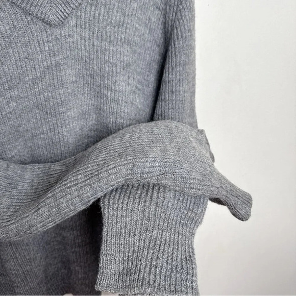 Hudson’s Bay Company Vintage Womens 44 England  Chunky Sweater In Grey - Picture 10 of 14